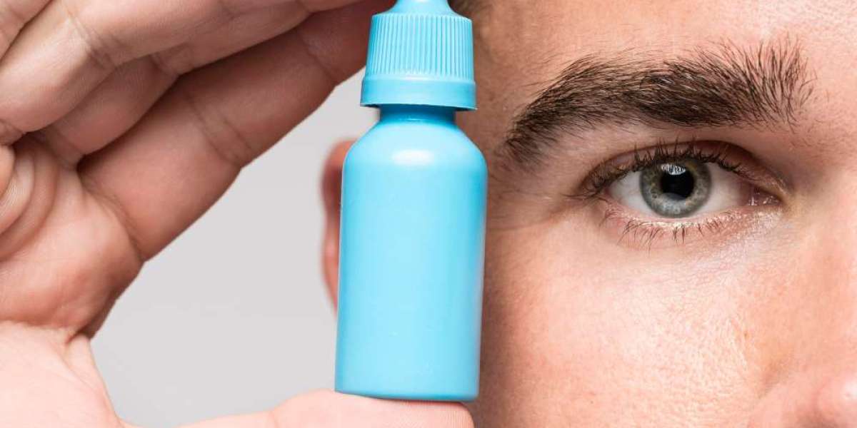 A Promising Discovery: Eye Drops Could End the Era of Reading Glasses