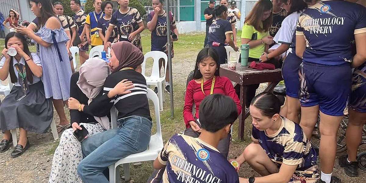 “Waves of Fear and Hope: Powerful Quake Jolts Southern Philippines, Tsunami Warnings Lifted as Communities Rally for Saf