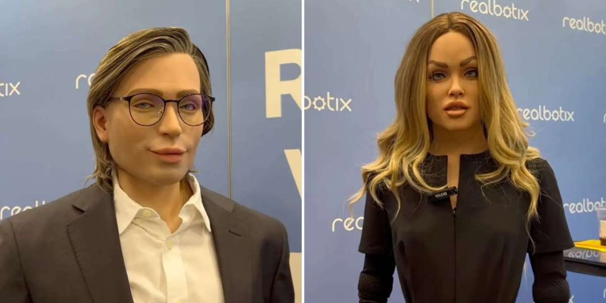 AI Conversation Between Two Humanoid Robots at CES 2026: A Breakthrough in Embodied Artificial Intelligence